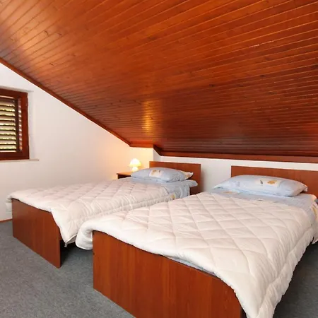 With Parking Space - 4673 شقة